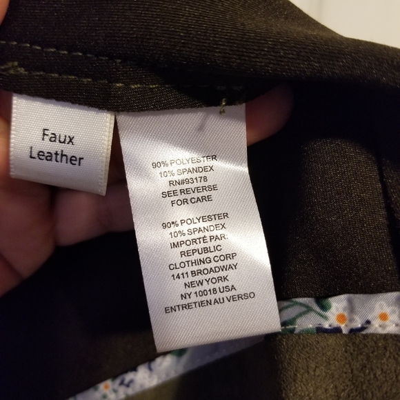 NWT T Tahari Jacket Faux Leather Women's Size L Color Olive Green - Picture 9 of 12